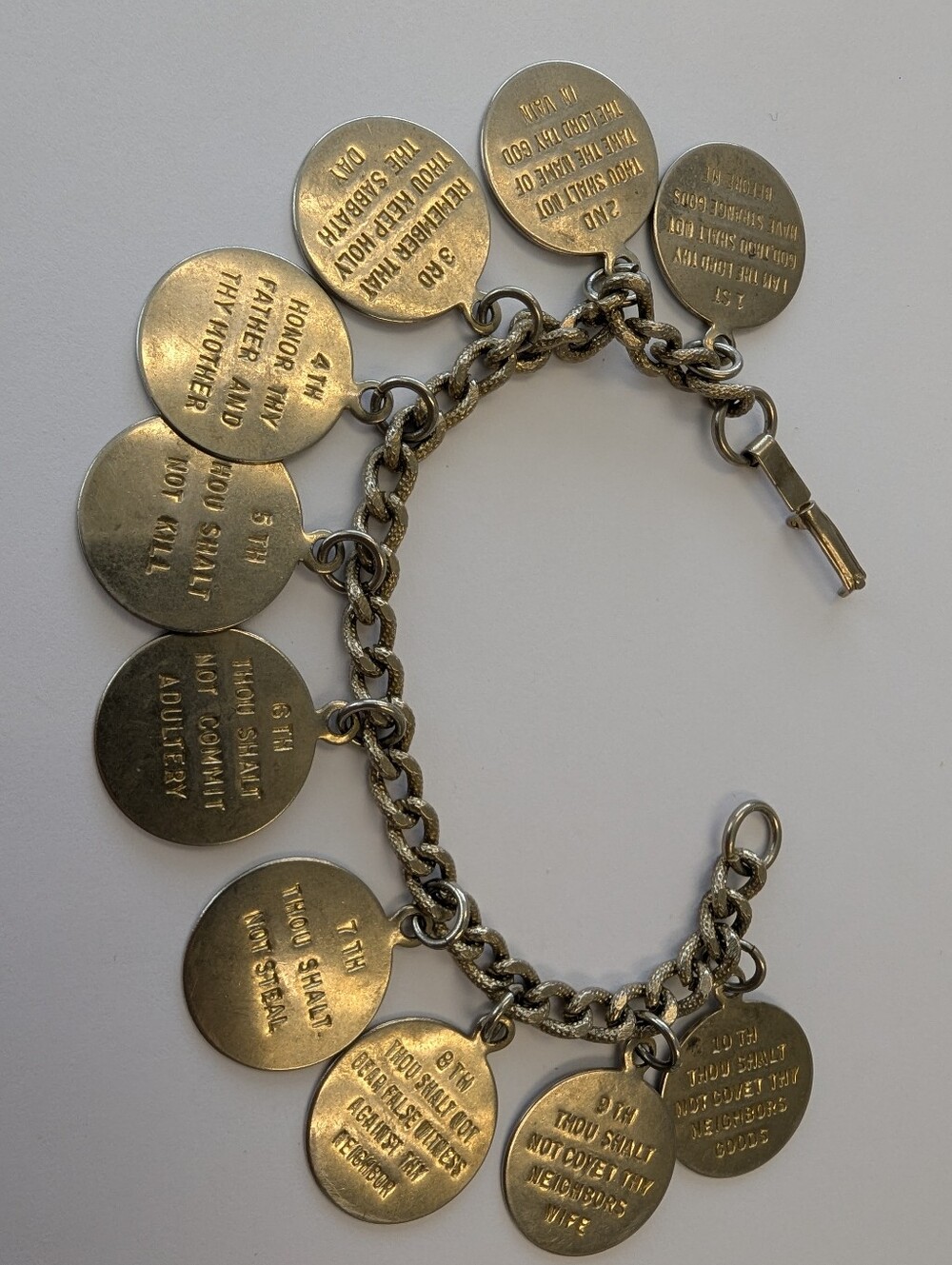 VTG SILVER TONE 10 COMMANDMENTS CHARM BRACELET